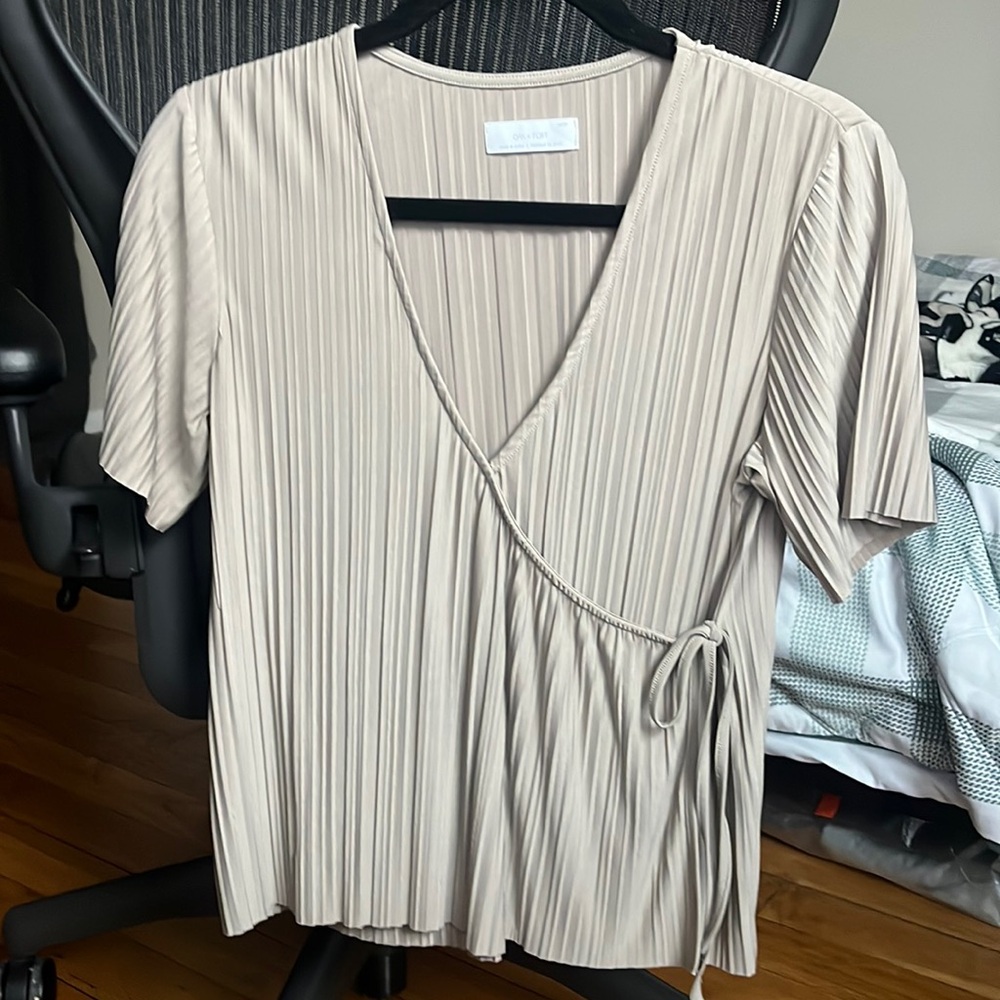 Oak+Fort Tie Wrap top